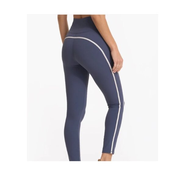 Vuori Track Legging in Azure - M - Picture 2 of 8